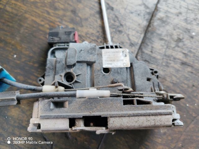 bontott PEUGEOT BOXER Jobb hátsó Ajtózár