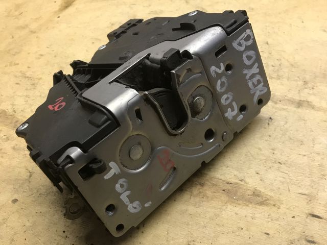 bontott PEUGEOT BOXER Jobb Tolóajtó Zárszerkezet