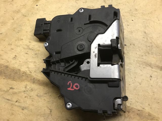 bontott PEUGEOT BOXER Jobb Tolóajtó Zárszerkezet