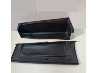 bontott PEUGEOT BOXER Kesztyűtartó