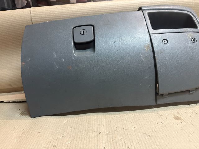 bontott PEUGEOT BOXER Kesztyűtartó