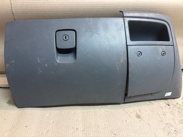 bontott PEUGEOT BOXER Kesztyűtartó