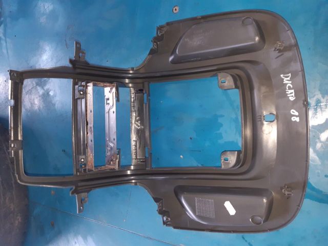 bontott PEUGEOT BOXER Középkonzol Keret