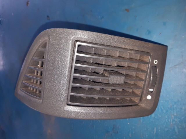 bontott PEUGEOT BOXER Középső Bal Szellőző