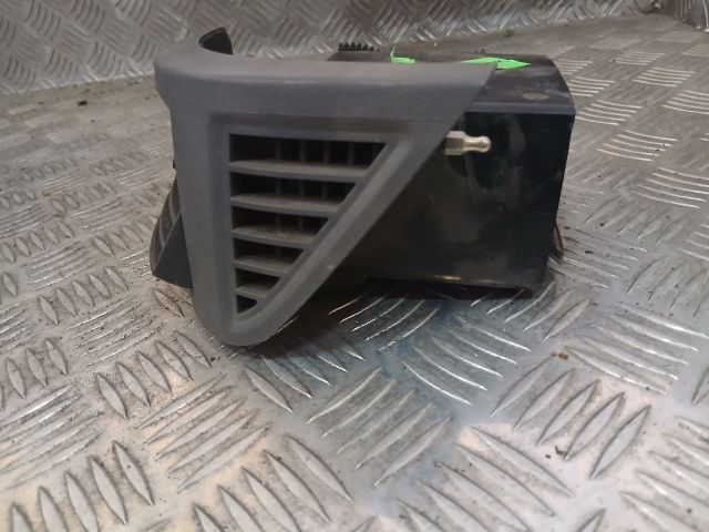 bontott PEUGEOT BOXER Középső Bal Szellőző