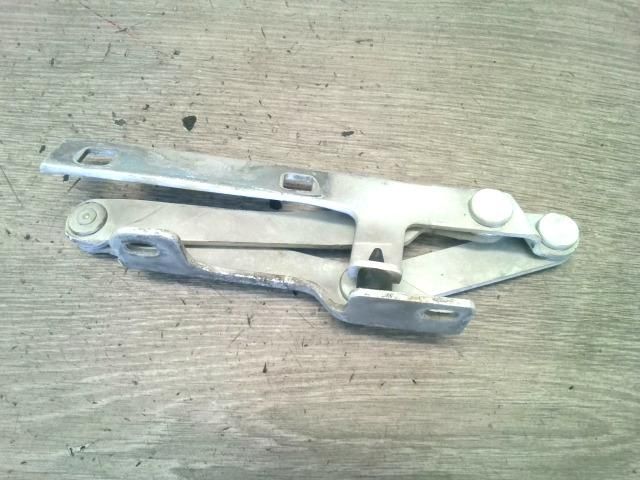 bontott PEUGEOT BOXER Motorháztető Jobb Zsanér