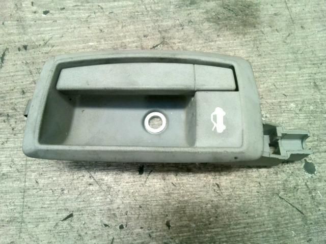 bontott PEUGEOT BOXER Motorháztető Nyitó Kar / Gomb