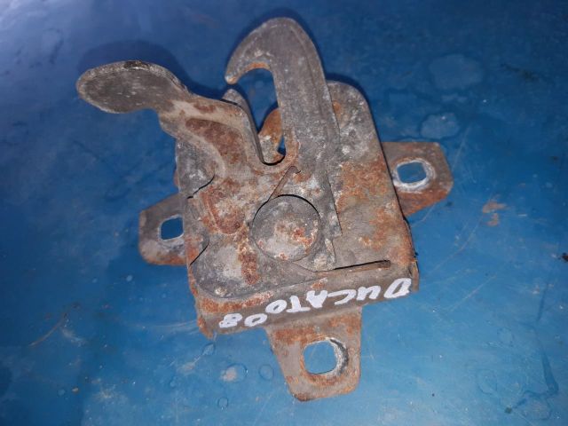 bontott PEUGEOT BOXER Motorháztető Zárszerkezet