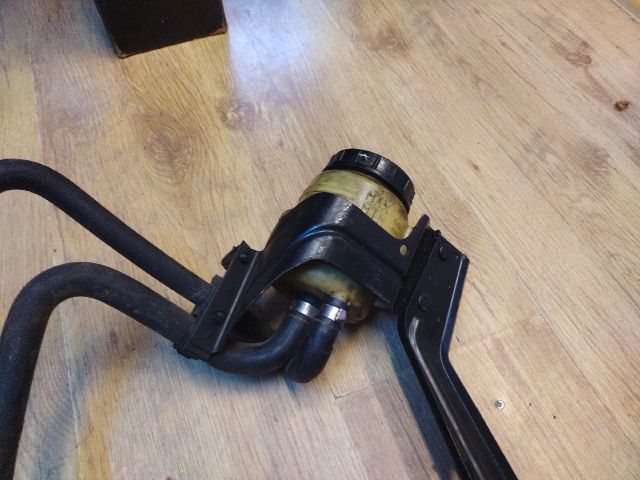 bontott PEUGEOT BOXER Szervóolaj Tartály