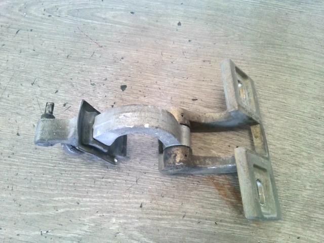 bontott PEUGEOT BOXER Tolóajtó Sín Görgő