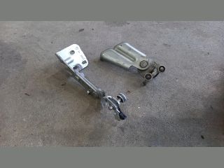 bontott PEUGEOT BOXER Tolóajtó Sín Görgő