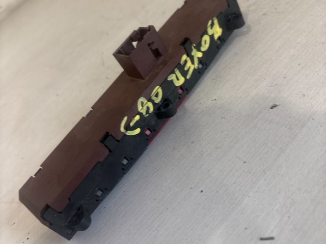 bontott PEUGEOT BOXER Vészvillogó Kapcsoló