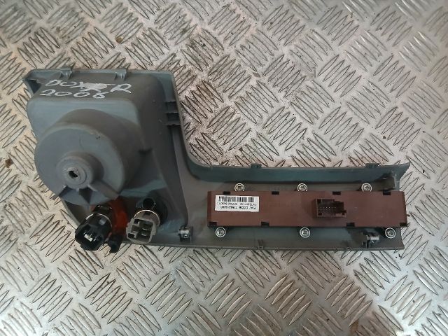 bontott PEUGEOT BOXER Vészvillogó Kapcsoló