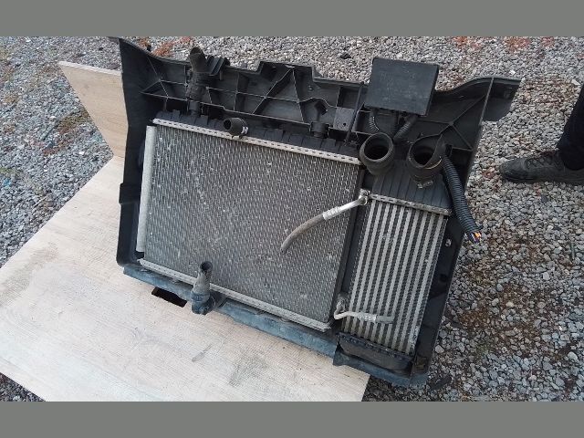 bontott PEUGEOT EXPERT Komplett Homlokfal (Részeivel)