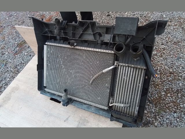 bontott PEUGEOT EXPERT Komplett Homlokfal (Részeivel)