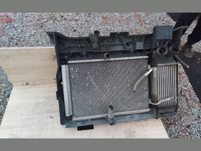 bontott PEUGEOT EXPERT Komplett Homlokfal (Részeivel)