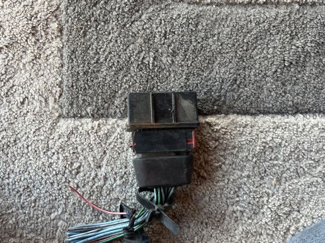 bontott PEUGEOT EXPERT Üzemanyag Szivattyú Relé