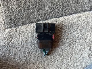 bontott PEUGEOT EXPERT Üzemanyag Szivattyú Relé