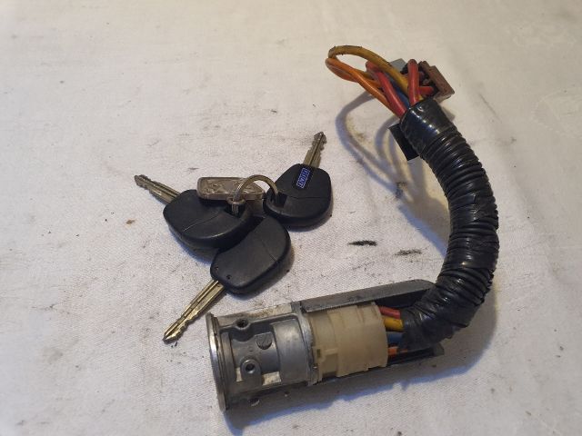 bontott PEUGEOT EXPERT Gyújtáskapcsoló Házzal