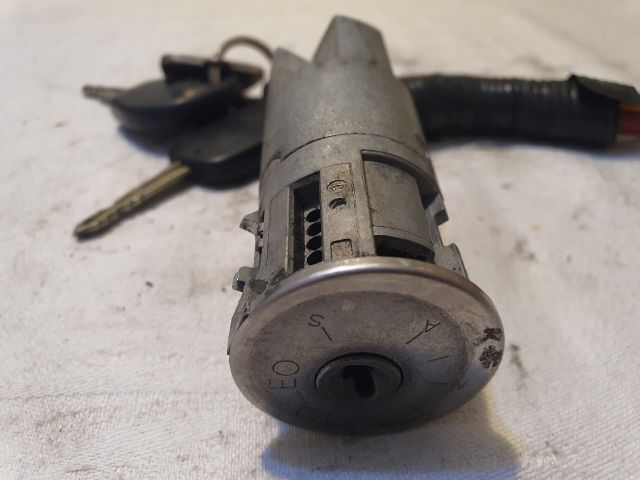 bontott PEUGEOT EXPERT Gyújtáskapcsoló Házzal