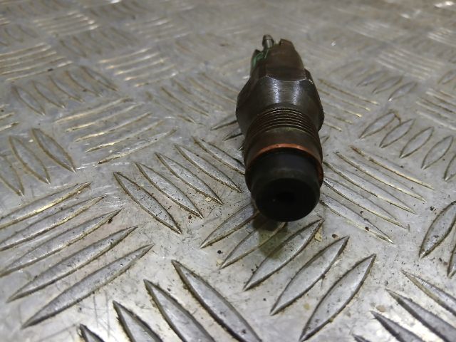 bontott PEUGEOT EXPERT Porlasztó (1 db)