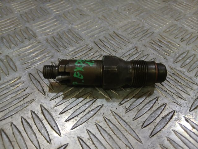 bontott PEUGEOT EXPERT Porlasztó (1 db)