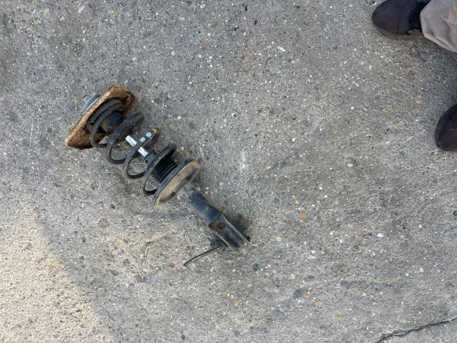 bontott PEUGEOT EXPERT Bal első Gólyaláb (Lengécsillapító, Rugó)