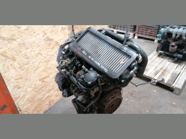 bontott PEUGEOT EXPERT Motor (Fűzött blokk hengerfejjel)