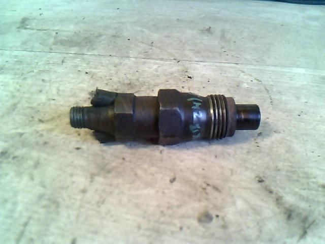 bontott PEUGEOT EXPERT Porlasztó (1 db)