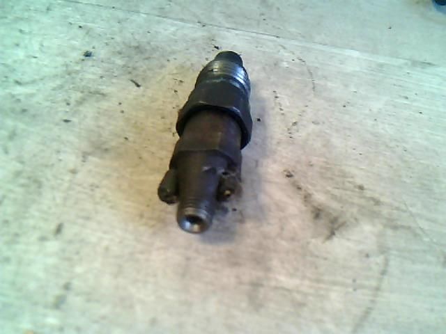 bontott PEUGEOT EXPERT Porlasztó (1 db)