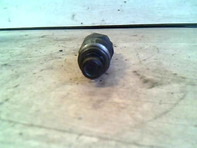 bontott PEUGEOT EXPERT Porlasztó (1 db)