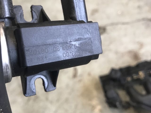 bontott PEUGEOT EXPERT Turbó Vákum Szelep