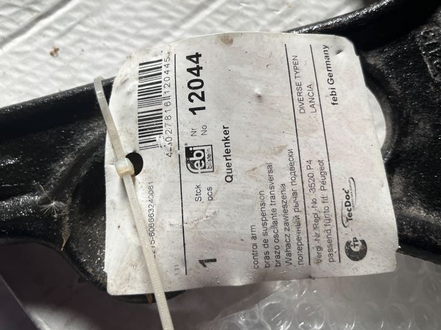 bontott PEUGEOT EXPERT Bal első Lengőkar