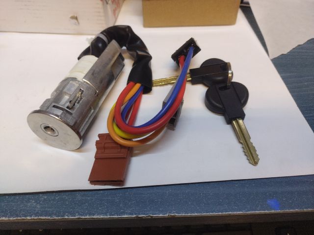 bontott PEUGEOT EXPERT Gyújtáskapcsoló Házzal