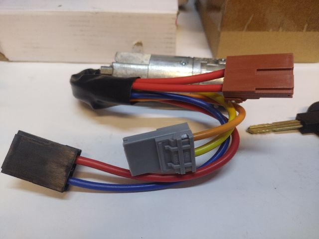 bontott PEUGEOT EXPERT Gyújtáskapcsoló Házzal