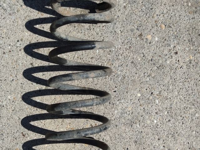 bontott PEUGEOT EXPERT Hátsó Rugó