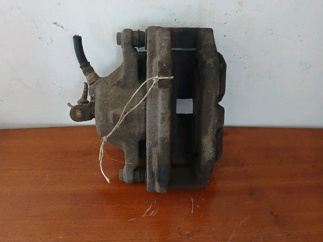 bontott PEUGEOT EXPERT Jobb első Féknyereg Munkahengerrel