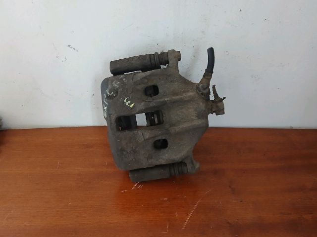 bontott PEUGEOT EXPERT Jobb első Féknyereg Munkahengerrel