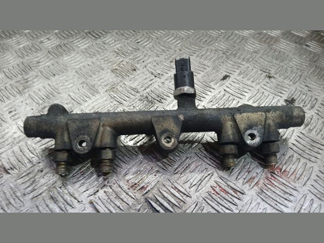 bontott PEUGEOT EXPERT Porlasztó Sor / Híd