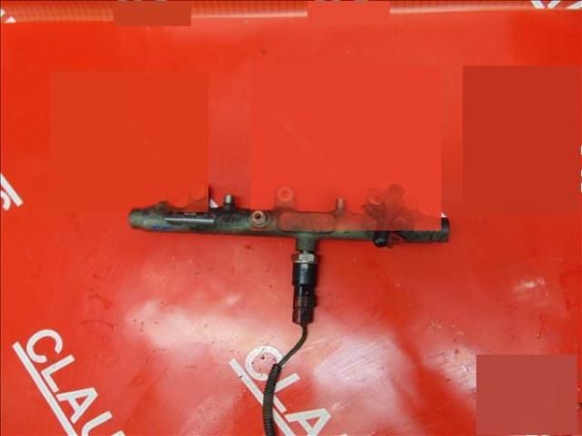 bontott PEUGEOT EXPERT Porlasztó Sor / Híd