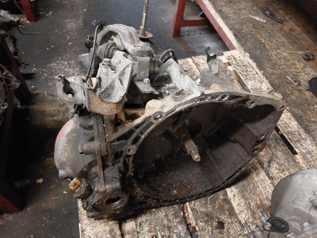 bontott PEUGEOT EXPERT Váltó (Mechanikus)