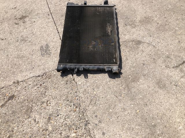 bontott PEUGEOT EXPERT Vízhűtő Radiátor (Klímás)