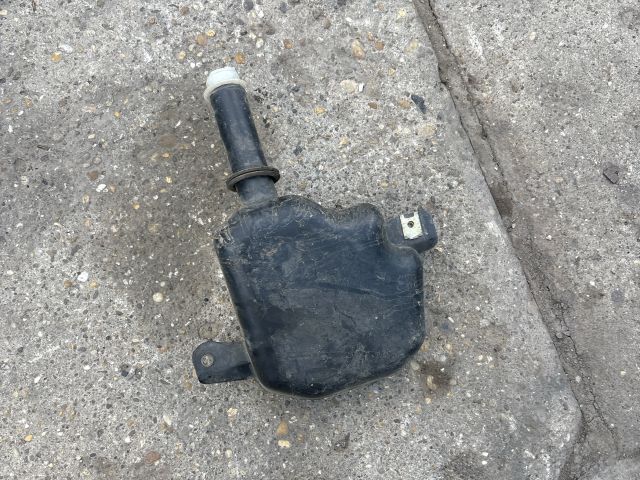 bontott PEUGEOT EXPERT Ablakmosó Tartály