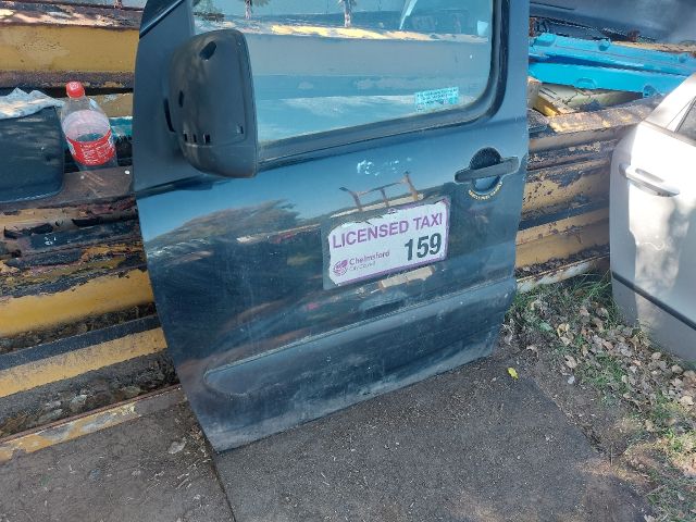 bontott PEUGEOT EXPERT Bal első Ajtó (Részeivel)