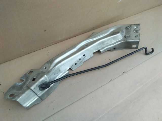 bontott PEUGEOT EXPERT Bal Fényszóró Tartó