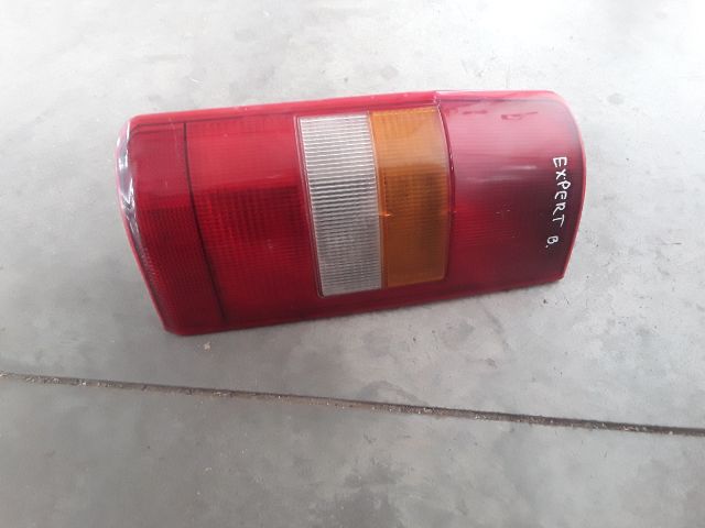 bontott PEUGEOT EXPERT Bal Hátsó Lámpa