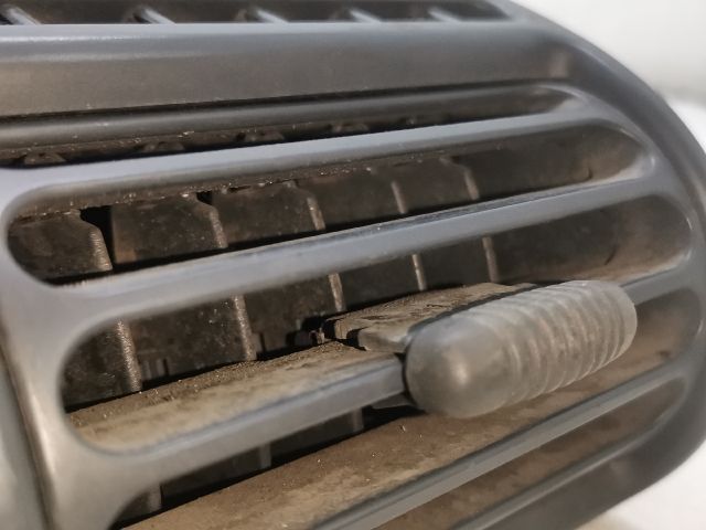 bontott PEUGEOT EXPERT Bal Szellőző