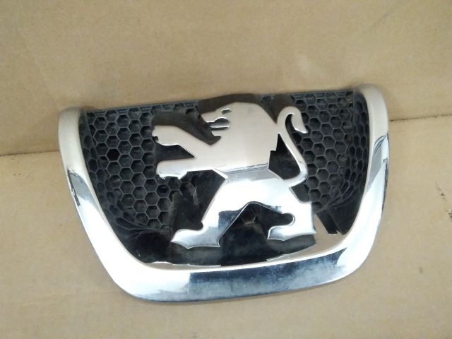 bontott PEUGEOT EXPERT Első Embléma