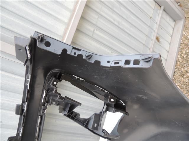 bontott PEUGEOT EXPERT Első Lökhárító (Részeivel)