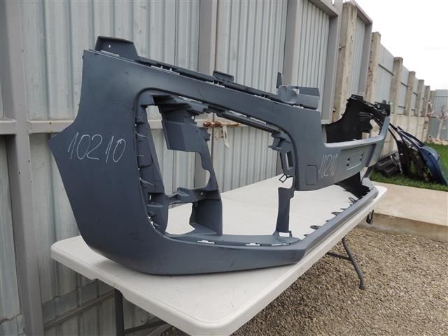 bontott PEUGEOT EXPERT Első Lökhárító (Részeivel)